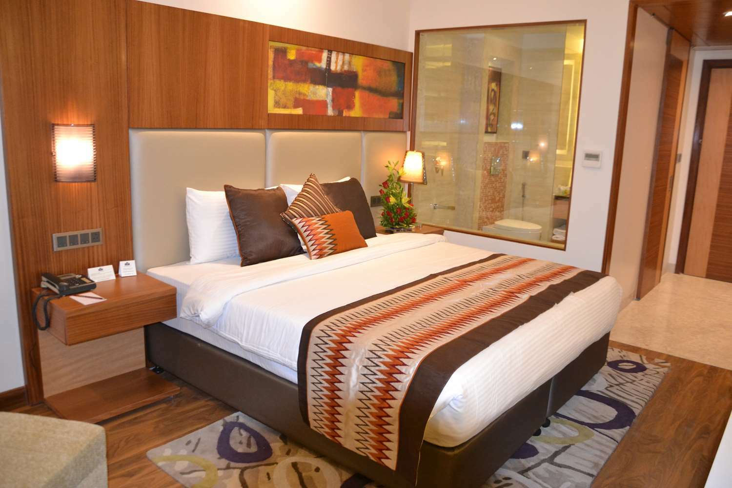Surestay Plus Hotel By Best Western Indore Room photo
