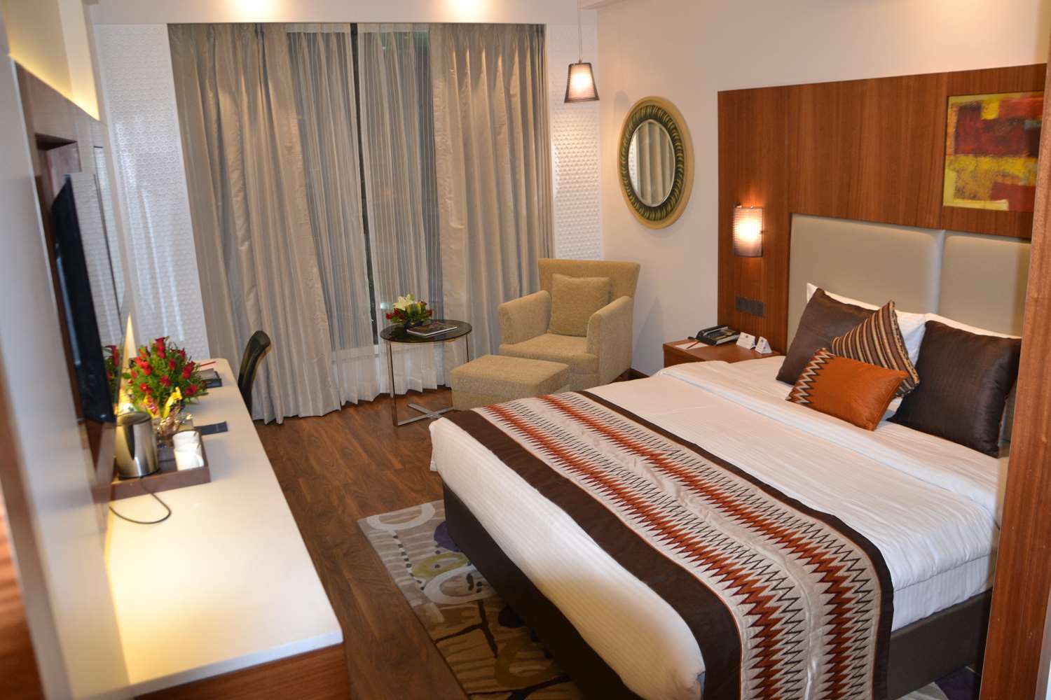 Surestay Plus Hotel By Best Western Indore Room photo